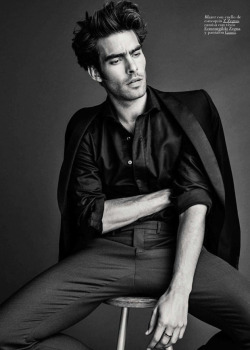 hunkhunter:  homme—models:  Jon Kortajarena by Richard Ramos