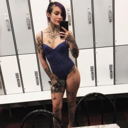 stripper-locker-room:  https://www.instagram.com/devilsybil/