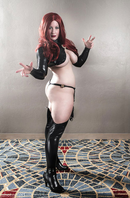 nsfwgamer:  BelleChere as Madelyne Pryor the Goblin Queen Click here to see the full gallery 