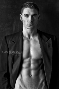 the-bulge-project:  Nick Cheadle @ Scott Marrs 