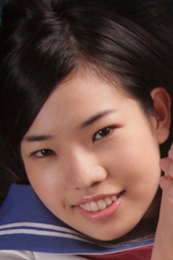 sette1sette:  Yui Hatori - Amazing…  (Expl) Visit my new blog