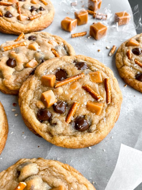 sweetoothgirl:  Extremely Thick and Chewy Kitchen Sink Cookies