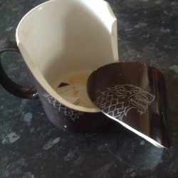 eljackinton:  kierongillen:  The death of my favourite mug. Stark