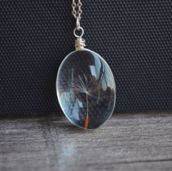 psych2go:   Beautiful Dandelion necklace, 100% hand made. Made