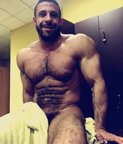 Follow my two hairy men blogs:http://sambrcln.tumblr.comhttp://hairysex.tumblr.com