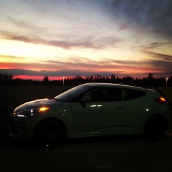 ðŸš—ðŸ’¨ #velosternation #sunset #hardrock #velosterraptor