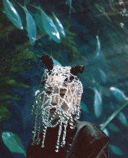driflloon:    黑 氵每 : wushan min for numero china issue