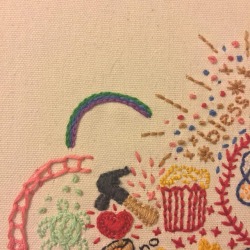 empanadilladepizza:Day 50, close up: 🌈 #embroidery #1yearofstitches