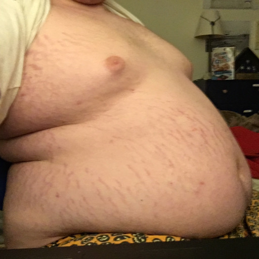 maximumfed:My belly has almost reached the steering wheel!!!