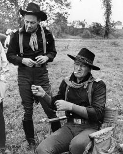 shopmidnightrider:  John Wayne and William Holden, during the