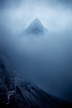 astratos:  The Mysterious Peak  |  Zolashine 