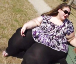 bbc4ssbbw4l:  White women with giant ass. 😍😍😍😍😍😍😍