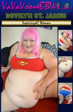   Super-Sized BBW Devilyn St. James looking sexy in her Super