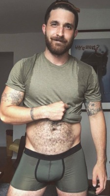 leejeanslevisboy:  ivanhere10:  prazersouvictor:  // hairy man.