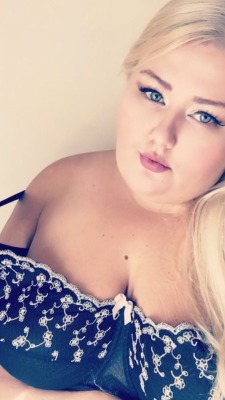 katiedeluxebbw:  I will destroy you in the most beautiful way