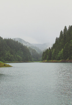 tumhblr:  amyscrusade:  oregon lost lake on Flickr.  nature /