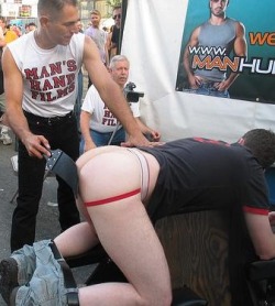 kenstocker:Ah, the days of Mans Hand at Folsom Street Fair. Â Â 