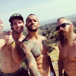 kangseulris: kingricochet: @AngelicoAAA @mdoggmattcross and