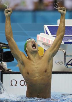 lawrence-t-e:    Chad Le Clos of South Africa reacts after winning