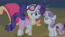 ponies-on-paper:  cometsfalling:    Sisters love      OH MY GOD