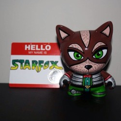 the-other-guy:  Starfox on a 4” #theotherguy #kidrobot #munnyworld