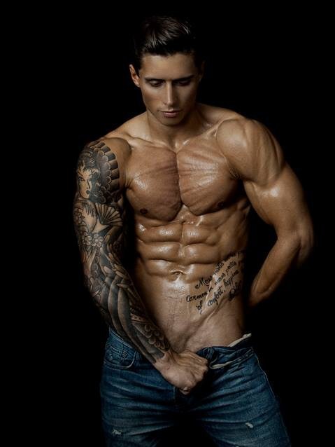 Â @beautifulandhotguy@bestofshirtlessAdi Gillespie