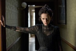 stitchandseed:  Vanessa’s outfits in Penny Dreadful.   Love