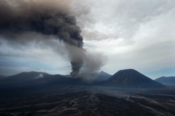 touchdisky:  Mount Bromo, Indonesia // suspiciousminds 