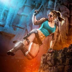 zoiloanvilania:Alyssa Loughran Lara Croft cosplay