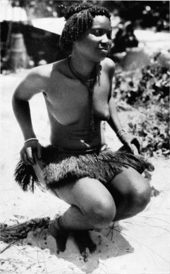 Dancing girl from Guinea-Bissau. Via Collection of Old Photos.