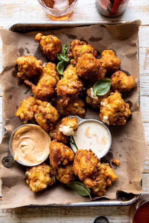 savorytoothgirl:   jalapeño cheddar corn fritters with chipotle