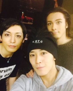 @kazuma093Hiroki, Justin and *Barashi at the back of the theater.Hiroki