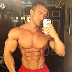 bigmalepecs:  Michael Walding 