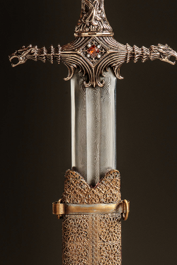  Oathkeeper; Even the sound of it is sharper than an ordinary