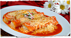 lapinchecanela:  Enchiladas, enmoladas, chilaquiles y enfrijoladas.