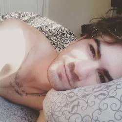 underwearjunkie:  🌞 Its my Sunday and I’ll lie here if I