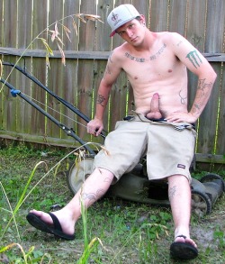 redneckbuckhunter69:  He can mow my lawn anytime