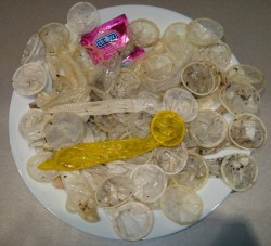 condom-hunter:  Today’s MEGA hunting team! 32 used condoms
