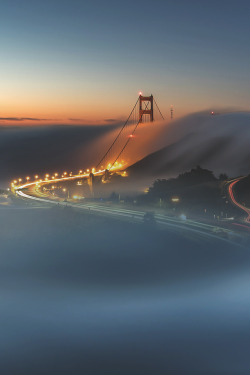 captvinvanity:  Tule Fog Sunrise  |   Ed Francisco  