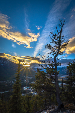 mill24-ph:  Down on the Town: Banff, Alberta, Canada