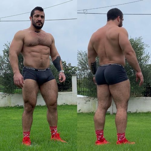 needsize:Steve Raider