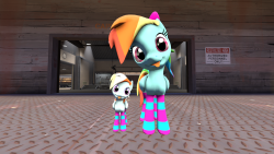 ask-the-out-buck-pony:rdash:My first proper attempt at SFM ^^