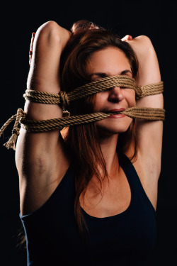 johnnarvon:A little rope freestyling with Autumn, fall 2015