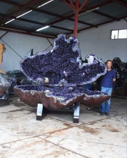 geologypage:  Giant Amethyst Geode | #Geology #GeologyPage #Geode