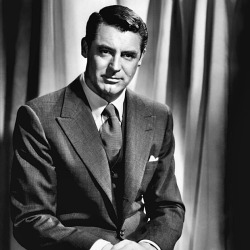 fuckindiva:   “Everyone wants to be Cary Grant. Even I