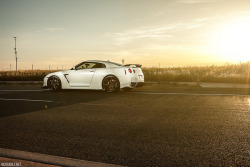 exost1:  automotivated:  Nissan GTR for Aristo Collection by