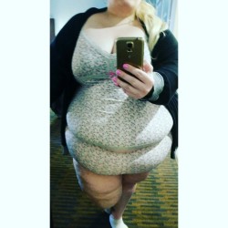 destinybbw:  I always wear socks in hotels. #bbw #ssbbw #fat #belly #fetishmodel  
