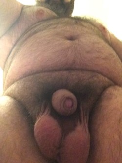 intact-lloyd:  bigtruckbehr:  bigthickchubbydick:  Love his big