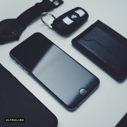 linxspiration:  iPhone 6 / Black Follow me on Instagram. 