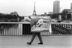 fotojournalismus:  Paris, 1971.Photo by Richard Kalvar